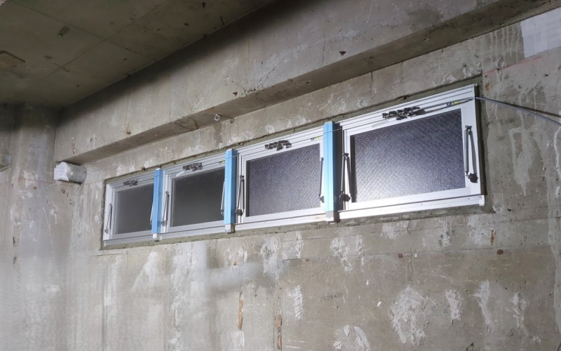 新設排煙窓設置工事